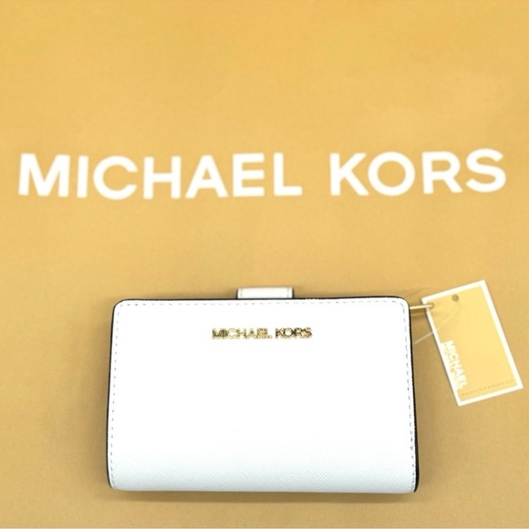 Michael Kors Medium Bifold Zip Chain Wallet Optic White - Picture 2 of 9